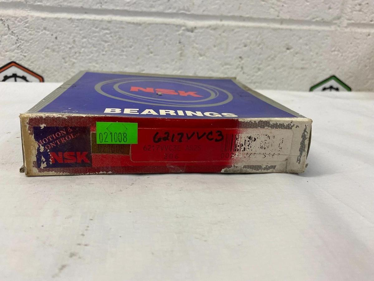 Used NSK 6217VVC3 Deep Groove Ball Bearing