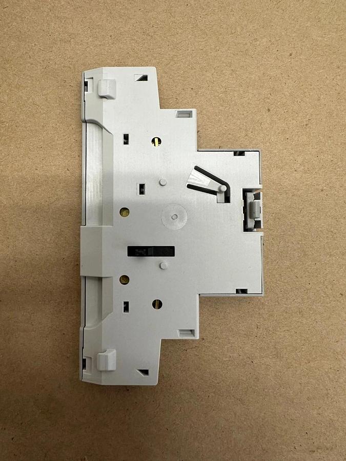 Allen Bradley 140MT-C-ASA11 Ser A Auxiliary Contact