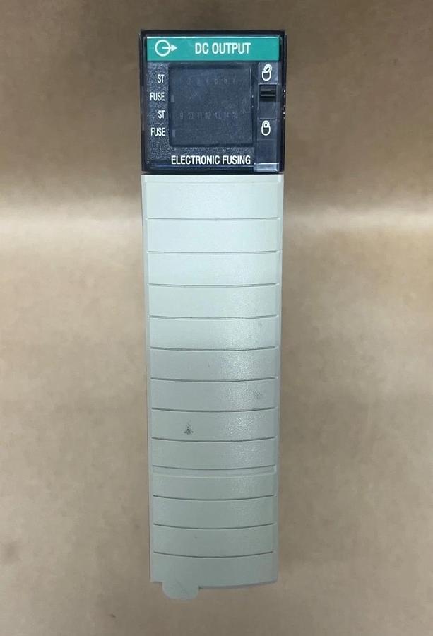 Used Allen Bradley 1756-OB16E Ser A, DC Efused Out 16Pt 24VDC FW 2.4