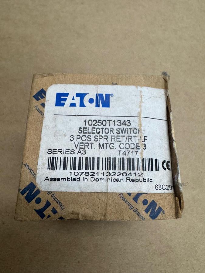 Used Eaton 10250T1343 Selector/Spring-Return Switch *NEW*