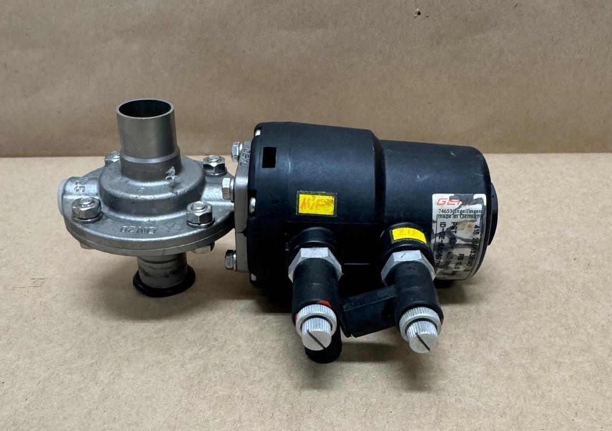 Used Gemü 415 20D1638 143 Pneumatically Actuated Butterfly Valve, DN20, 3/4” Fittings