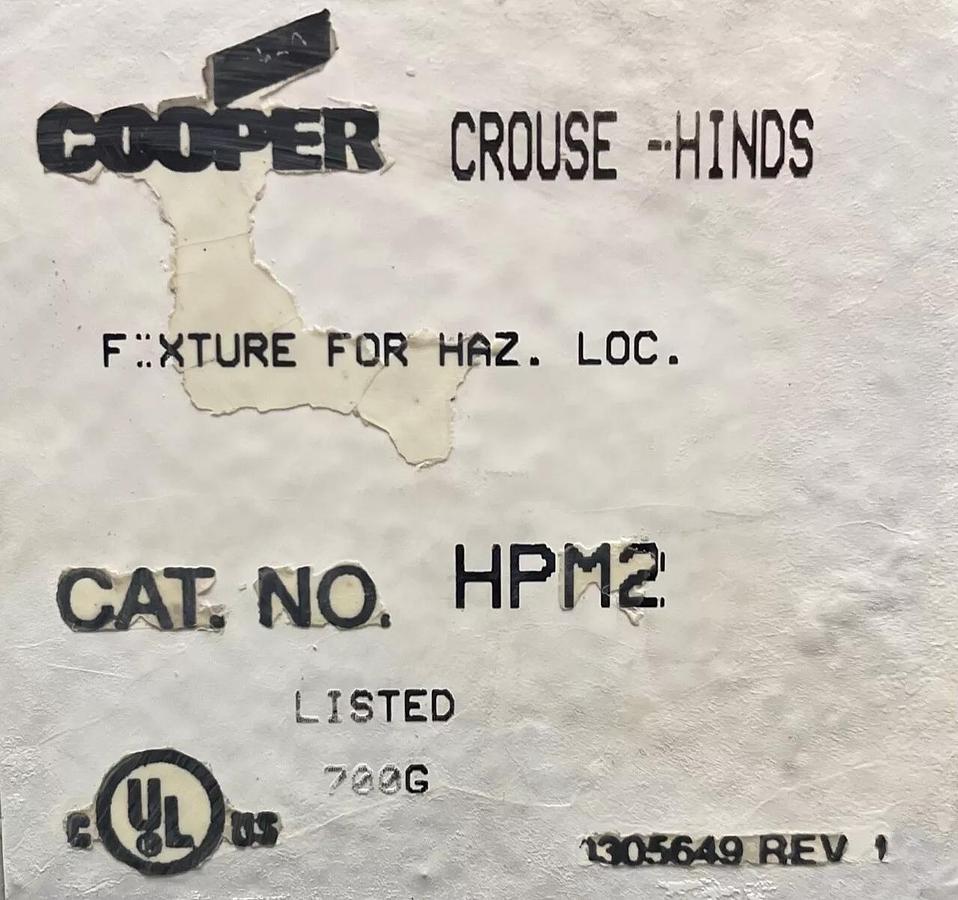 Used Cooper Crouse-Hinds VMVS2A100GP/120 S865 Explosion Proof Light 120 V, 3.05 Amps