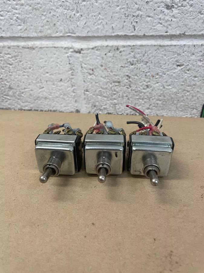 Used IDEC/Cutler Hammer (1) Push Button ABW, (3) 2-Pole Toggle Switches