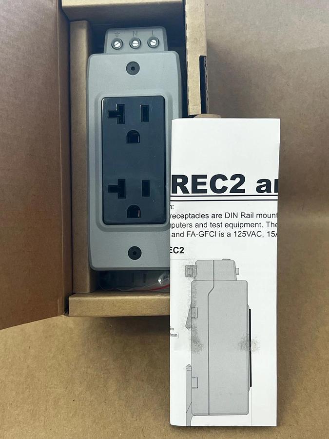 Used ZipLink Automation Direct FA–REC2 125VAC 15A Rail Mount Receptacle *NEW*