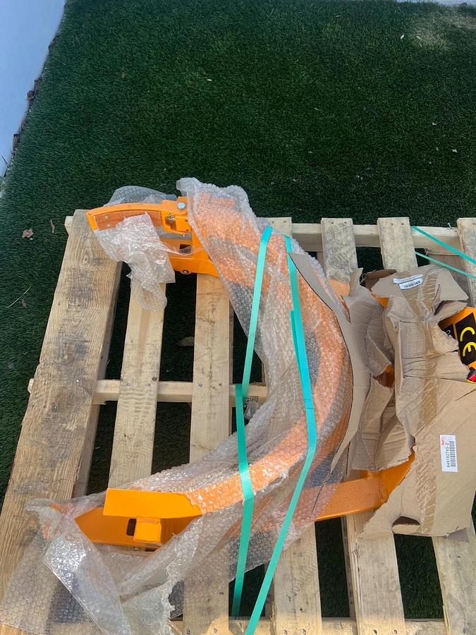 Global Industrial Drum Truck Hydraulic Drum Lifting Jack 55 Gal, 800lb Capacity