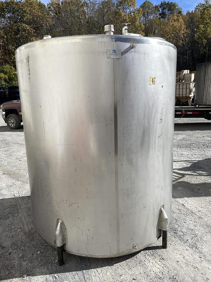 Used Teel 3P272D Epoxy-Lined Tank 42 Gallons, w/ Ball-Valve Fitting