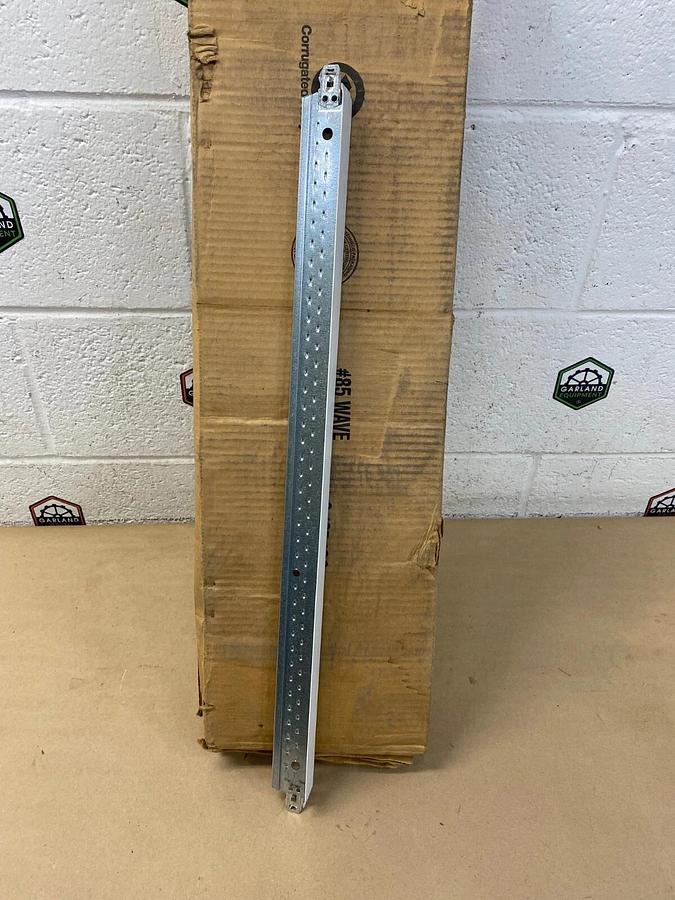 Armstrong XL7328, White 2’ Prelude XL Tee - 60 pcs, 120 Feet