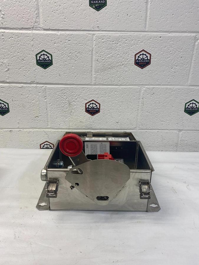 Used Eaton DH367UWK 30 Amp Heavy Duty Safety Switch 600v, 60Hz, 250v