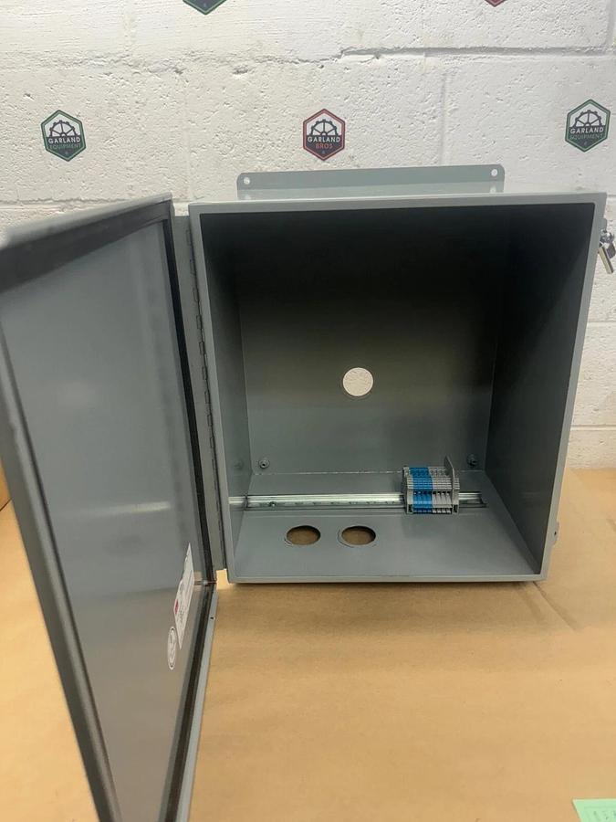 Used Hoffman A161410CH 16”x14”x10” Wall Mount Enclosure, Enclosure Type:12,13