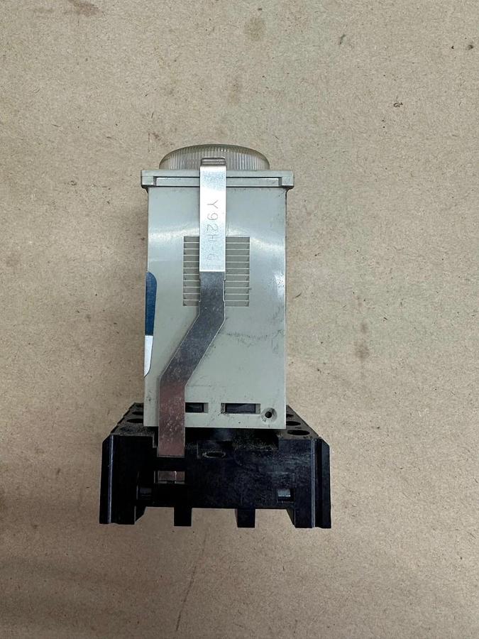 Used OMRON H3JA-8C Timer