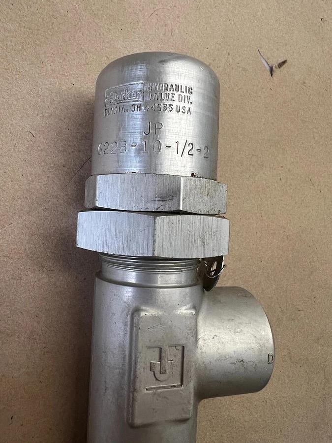 Used Parker 622B-10-1/2-2 Valve