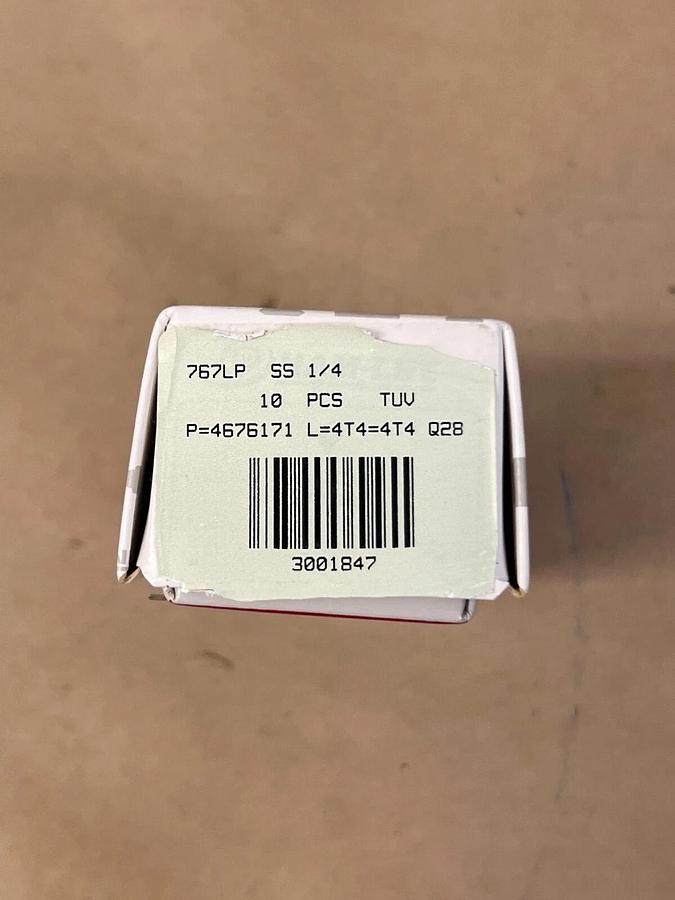 Used HAM-LET 767LP SS 1/4 Hose Fittings (10 pcs.)