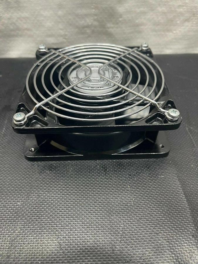 Used Papst TYP 4650 N, 230 VAC, 50/60 Hz, 120/110 mA, 19/18 W, AC Cooling Fan