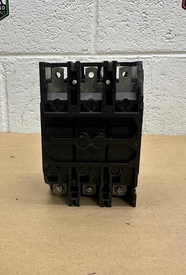 Used Cutler-Hammer Eaton FS360049A 3 Pole Circuit Breaker, 600VAC, 40A