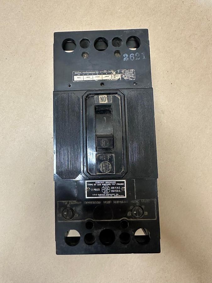 Used I.T.E. ET225 225A 3 Pole Circuit Breaker