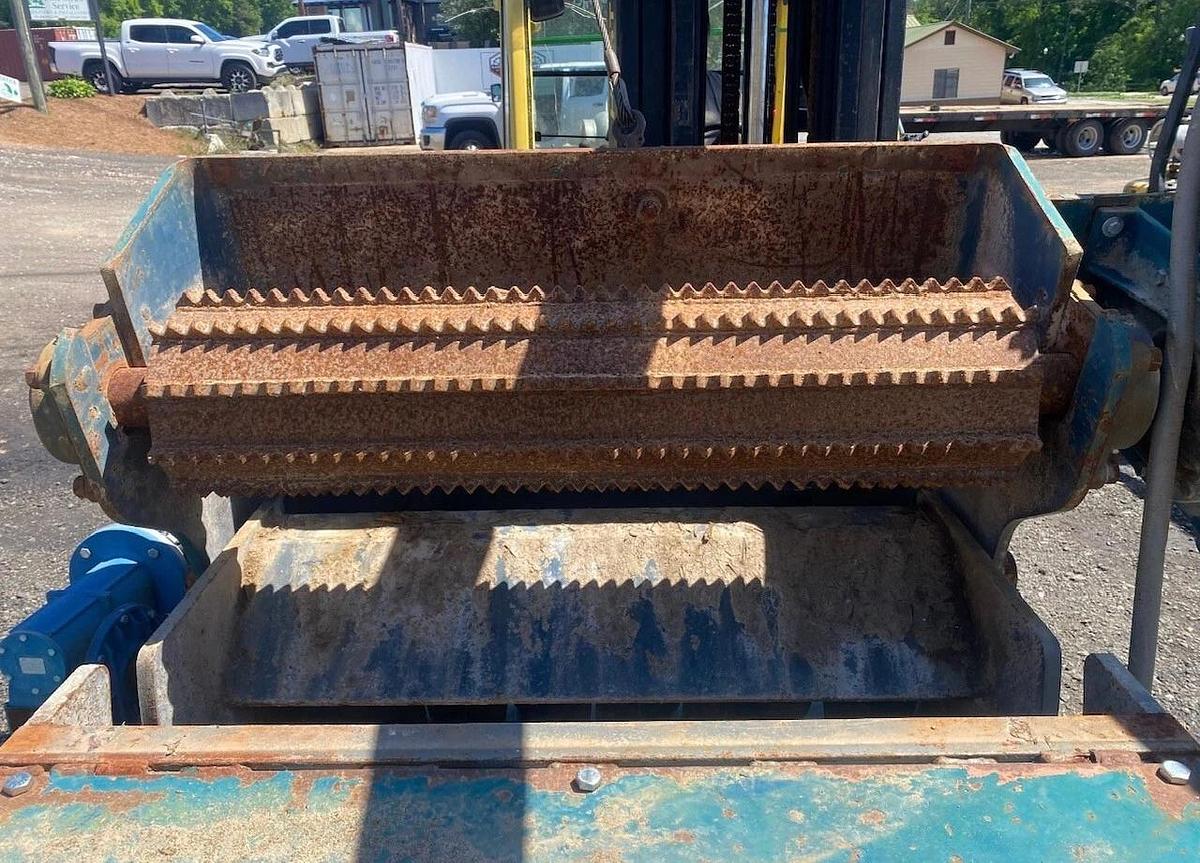 Used Challenger CH300 4055 S Horizontal Grinder w/ Brook Hansen 75HP @ 1770 RPM Motor