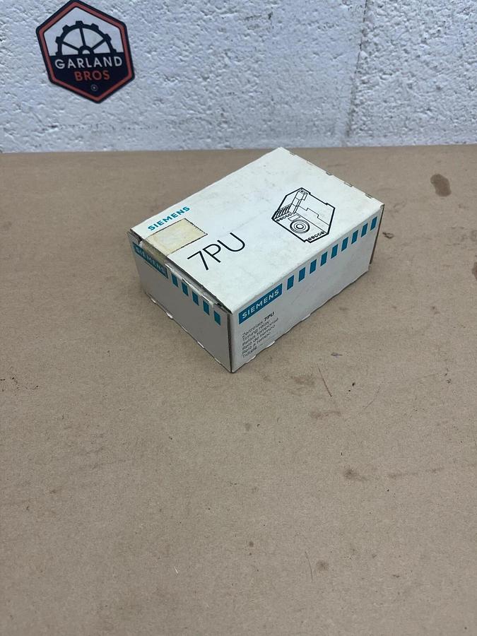 Siemens 7PU1540-1AK23 Time Delay, 120-127 VAC, 50/60 Hz, 0.6-6seconds