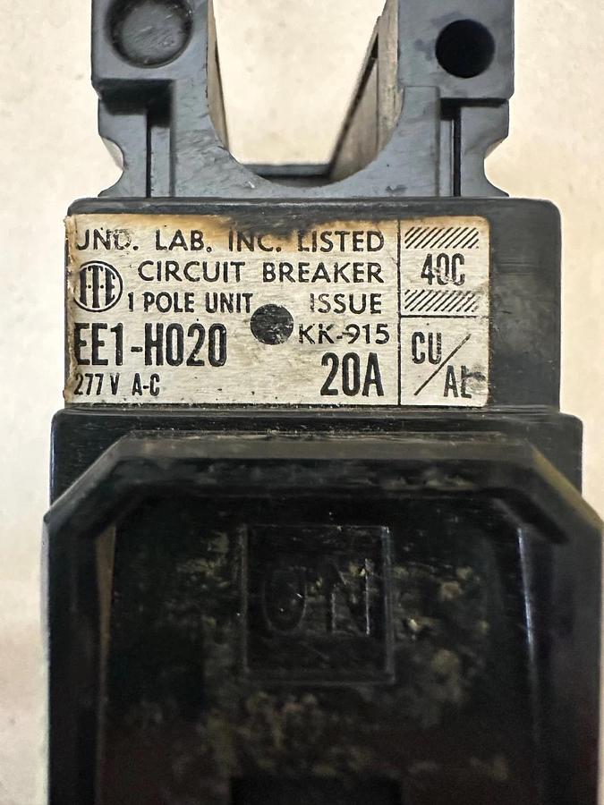Used ITE EE1-H020 20A 1 Pole Circuit Breaker