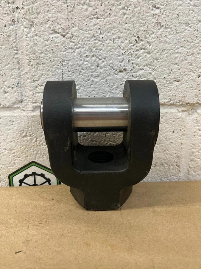 Used Parker 50945 Rod Clevis