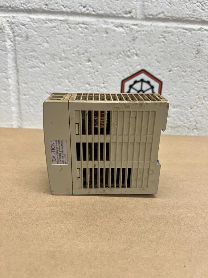 Used IDEC PS5R-SC24 50/60Hz Power Supply