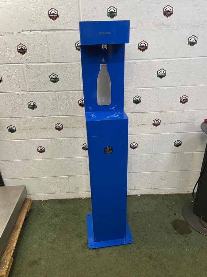 Global Industrial 761222 Outdoor Pedestal Bottle Filling Station