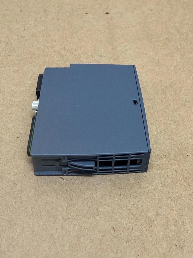 Used Siemens 6ES7 132-6BF01-0BA0 Output Module