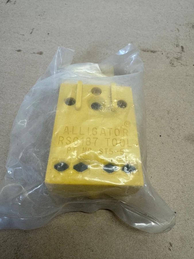 Used Alligator 50016 Ready Set Staple Guide Block *NEW*