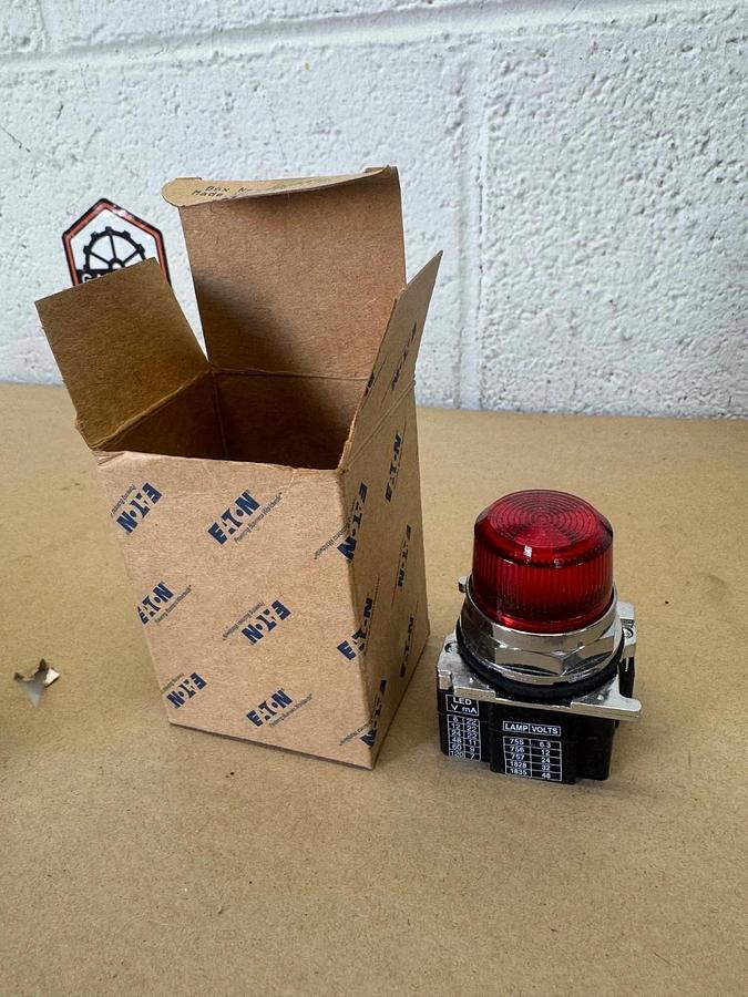 Used Eaton 10250T197LRP2A LED Light (Red) Plastic Lens *NEW*