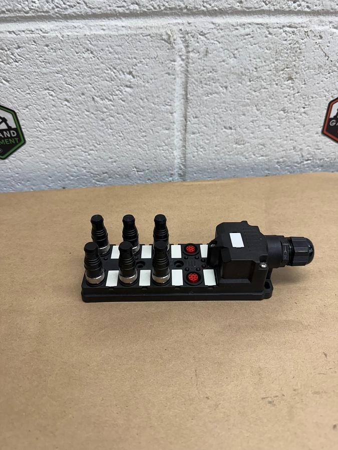 Used IDEM 140213 Junction Block, 8-Ports, 8-Pin M12 Sockets