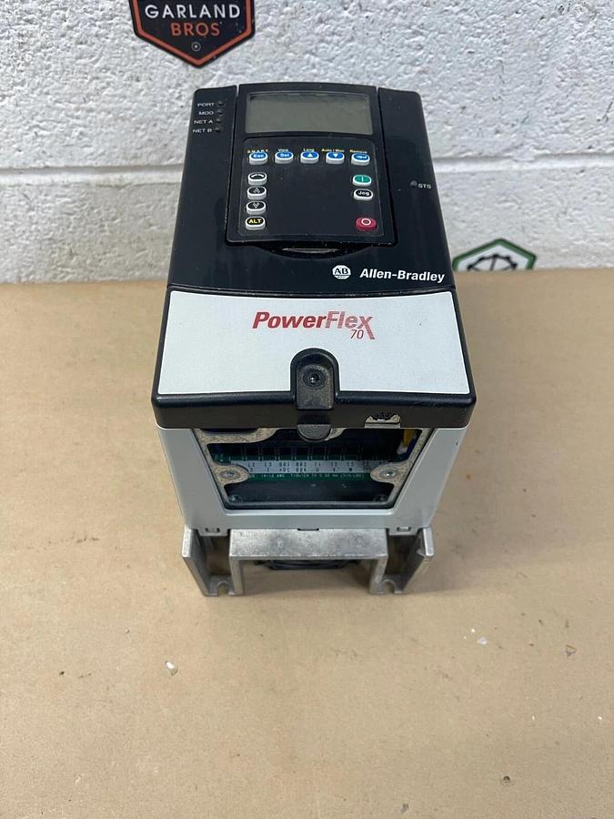 Used Allen Bradley 20 A 2P1A0 AYNNNC0 Power Flex 70, 1 HP, 480V, w/o Wire Holder