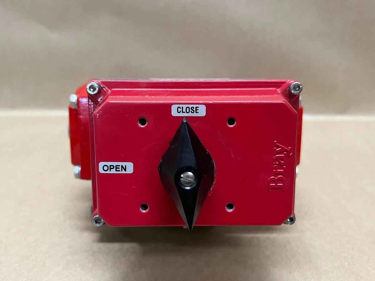 Used Bray 90-0920-21320-015 Pneumatic Actuator, Limit Switch, 3" Butterfly Valve