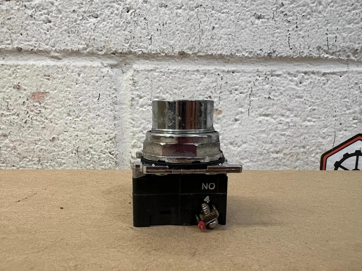 Used Cutler-Hammer 10250T/91000T Black Push Button