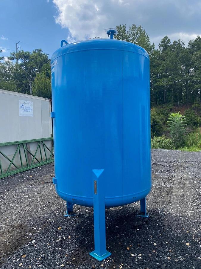 Used Quick Tanks Inc 880 Gallon Vertical Cylinder Liquid Storage Tank, 60”x72”