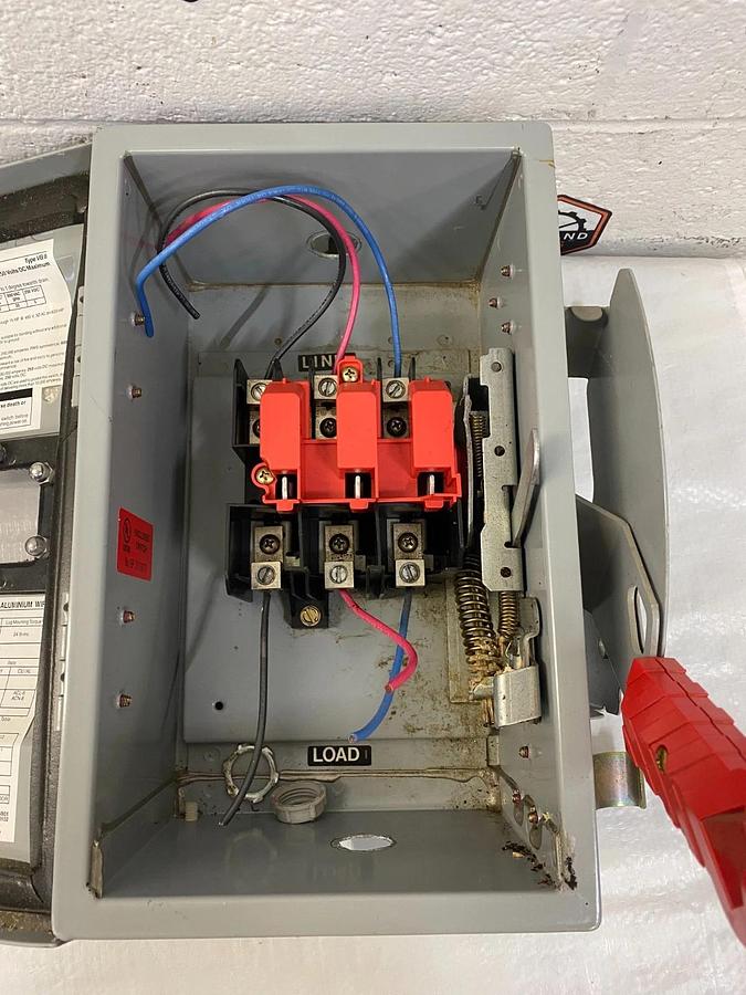 Used Siemens HNF361JW Heavy Duty Safety Switch Type VB II 30A 600VAC 250VDC