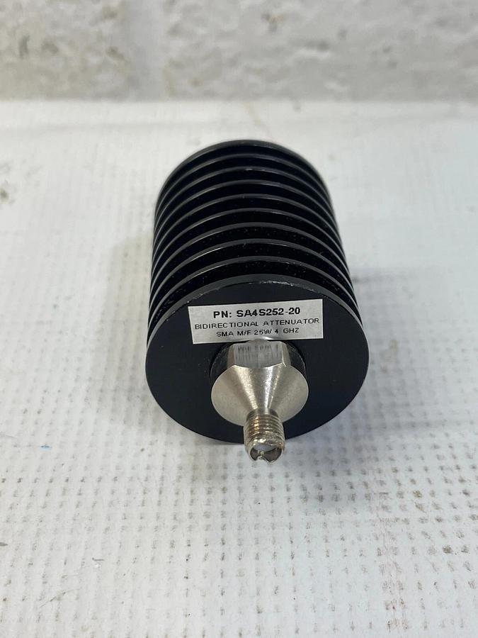 Used 20 dB Bidirectional Attentuator SA4S252-20, 25 W, 4 GHz, SMA M/F, Heatsink body