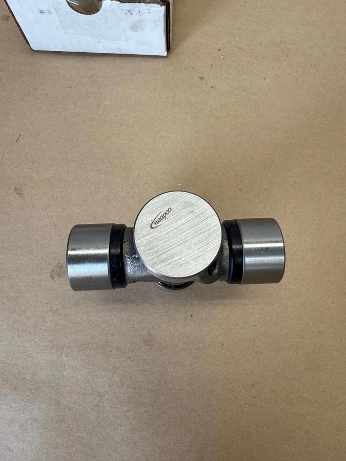 Used Neapco NP Universal Joint *NEW*
