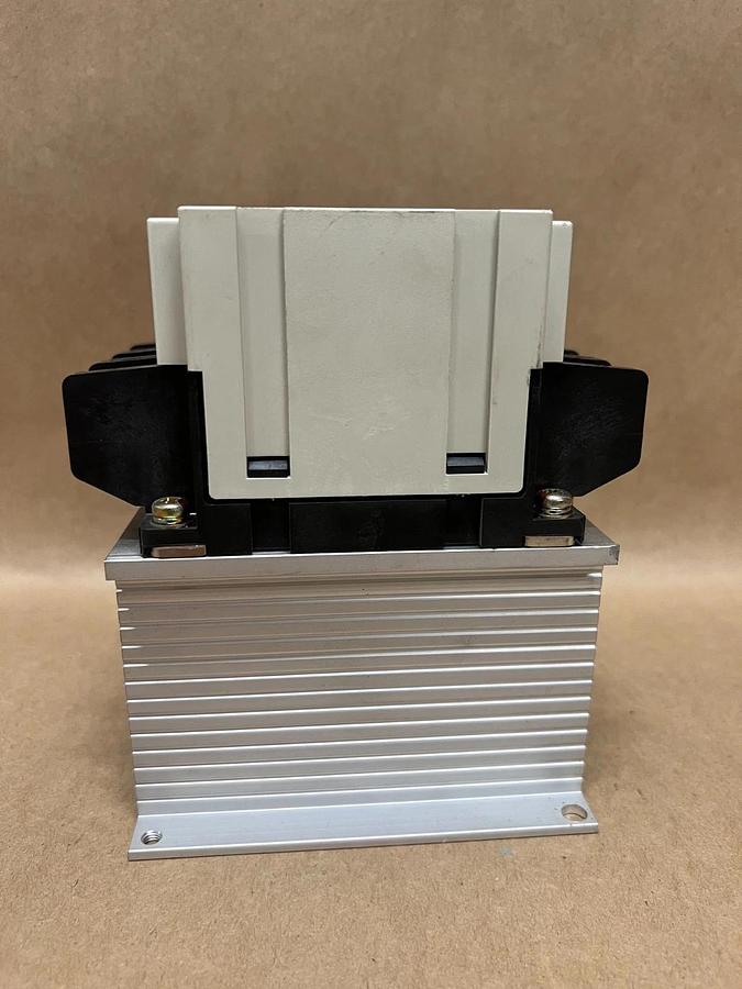 Used Siemens 3RF1431-0JC04 480V, 50/60Hz Contactor