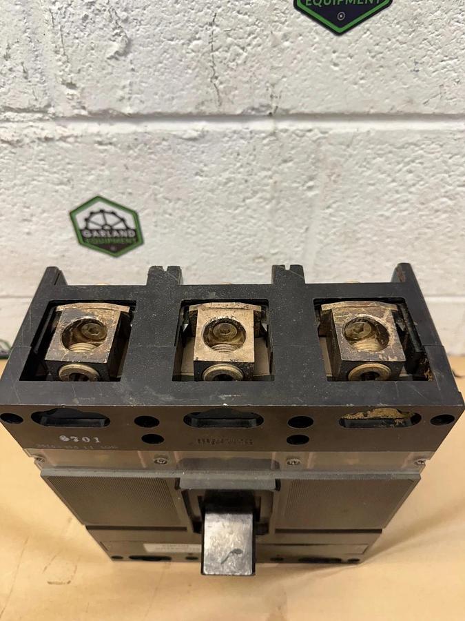 Used ITE 400A Circuit Breaker , 3 Pole, 600V