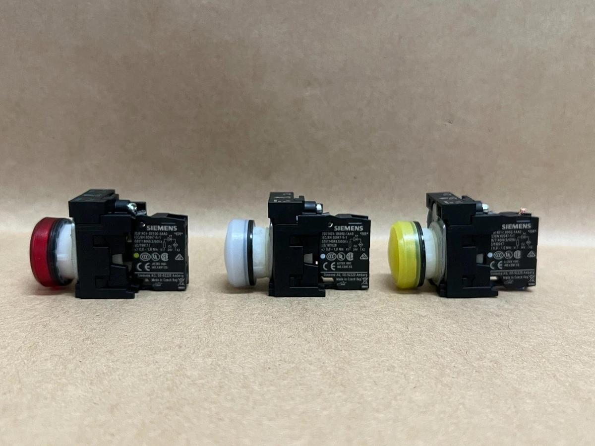 Used Siemens 3SU1401-1BB60-1AA0, 3SU1401-1BB30-1AA0 Red/White/Yellow Indicator Light