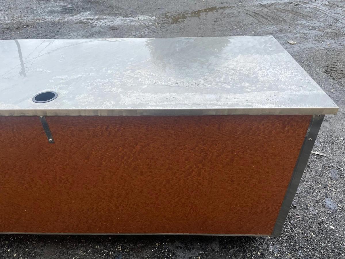 Used Vollrath 37023-7943-7-NNN, 4-Series Signature Server, Utility