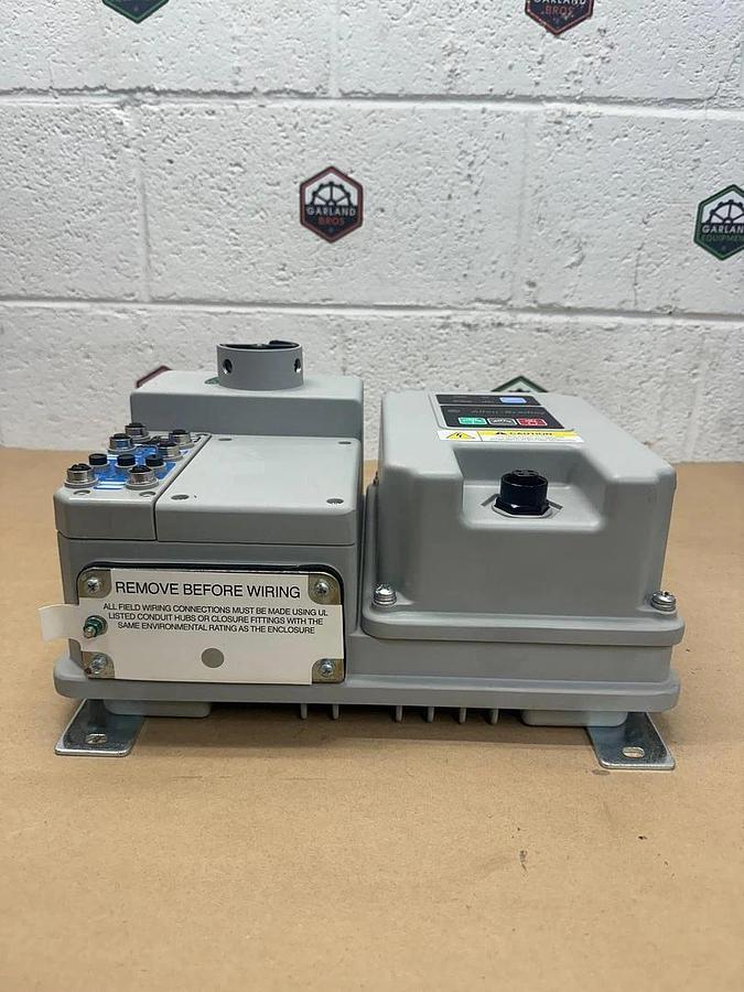 Allen Bradley 208E-F12Z-10C-CRW-3 Combination Starter and Base, Series C