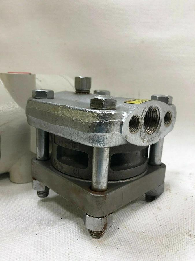 Used Bristol Babcock Signature Pressure Transmitter 2408-10B-511