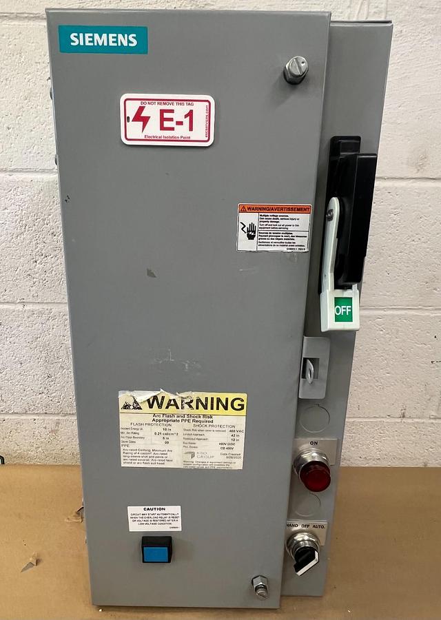 Used Siemens 18CSB92BF Combination Motor Starter, 600V, 3PH