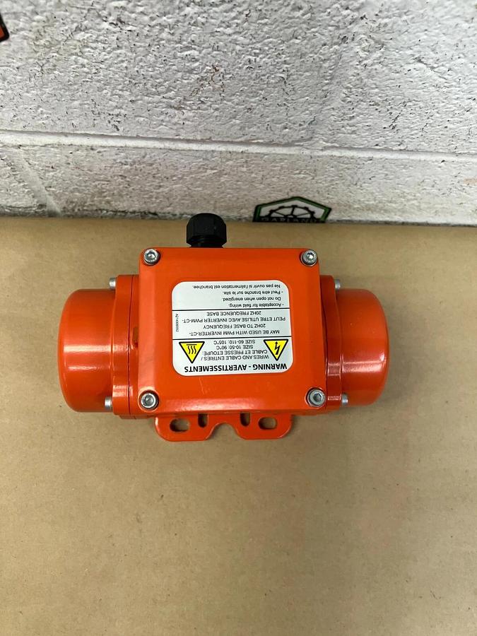 Used OLI MVE50/3N-DC-10A0 24V Standard Electric Vibrator