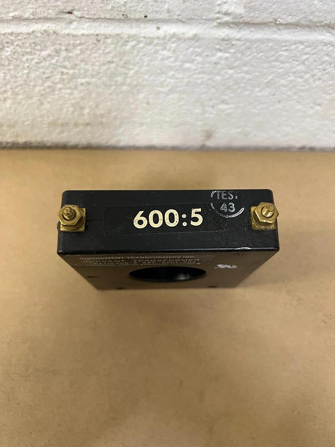 Used Weschler Elect. 5 SHI-601 Current Transformer