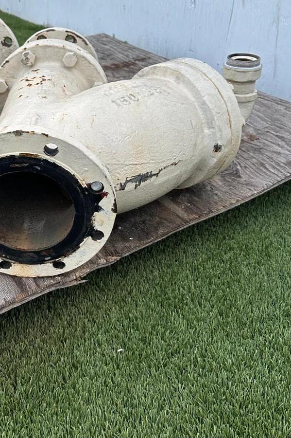 Used Keckley 150Lbs, 6” Style A, Y Valves