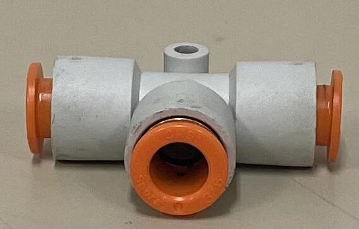 Used SMC 3/8” Union Tee, Spore, Package of 9