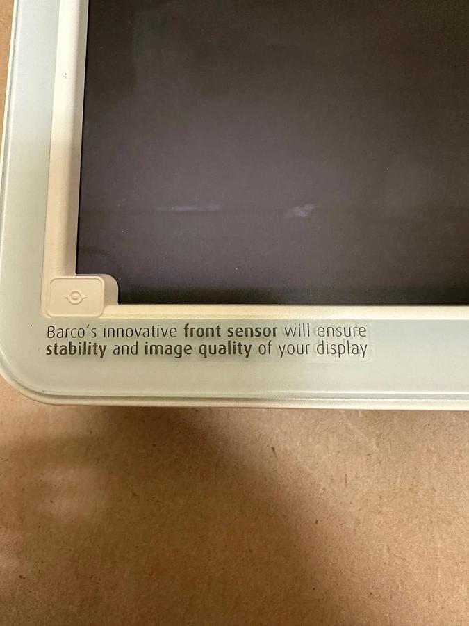 Used Barco MDRC-2122 WP Medical Monitor *TESTED*