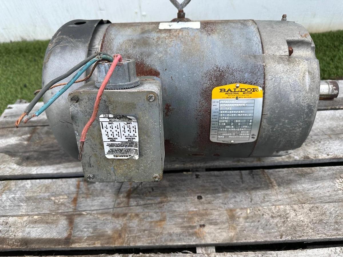 Used Baldor VM3710T, 7-1/2Hp Industrial AC Motor @ 1760RPM 3 Phase 60Hz 208-230/460V