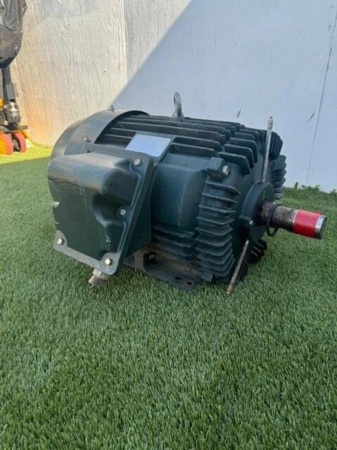 Used Toshiba 0256SDSR41A-P Heavy Duty Motor, 25 HP, 230/460 V, 31/62A, 1180 RPM